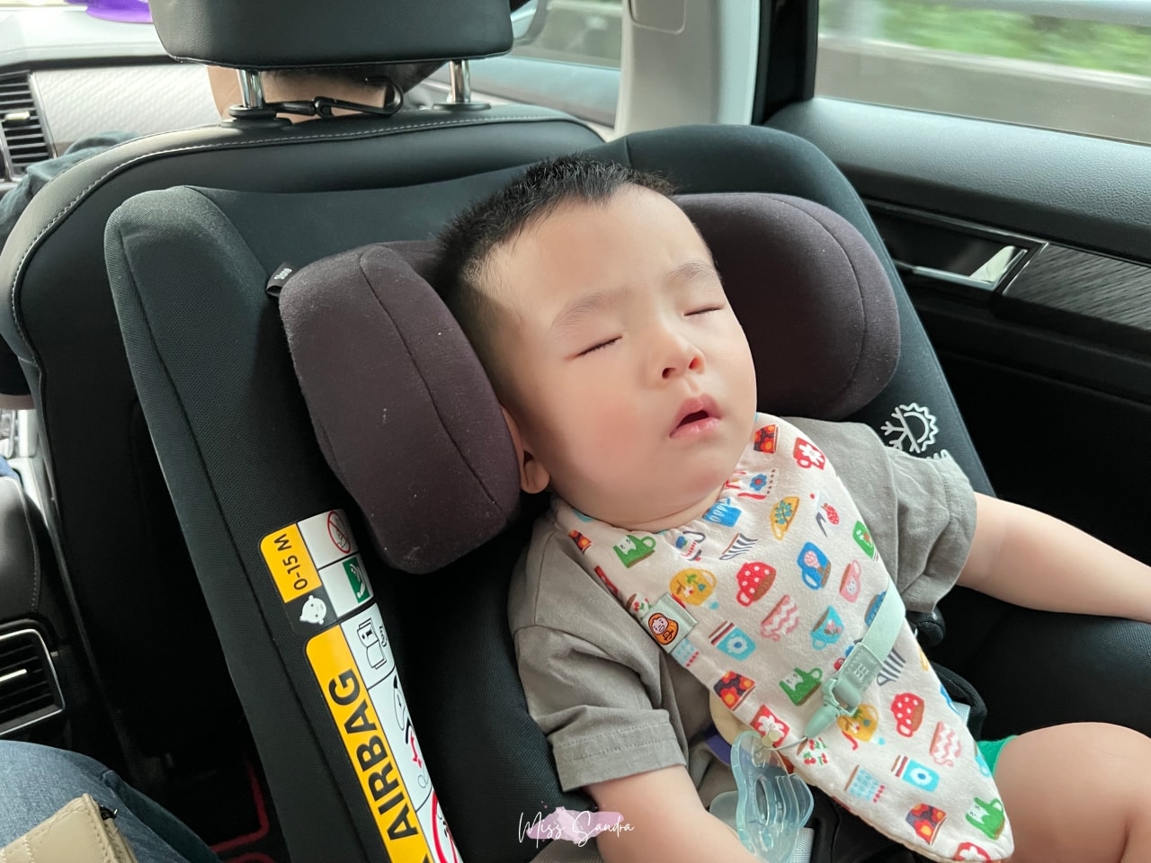 成長型汽座推薦|MAXI-COSI STONE 寶石360度旋轉、涼感、新生兒成長型汽座(0-4Y) - 第16張圖