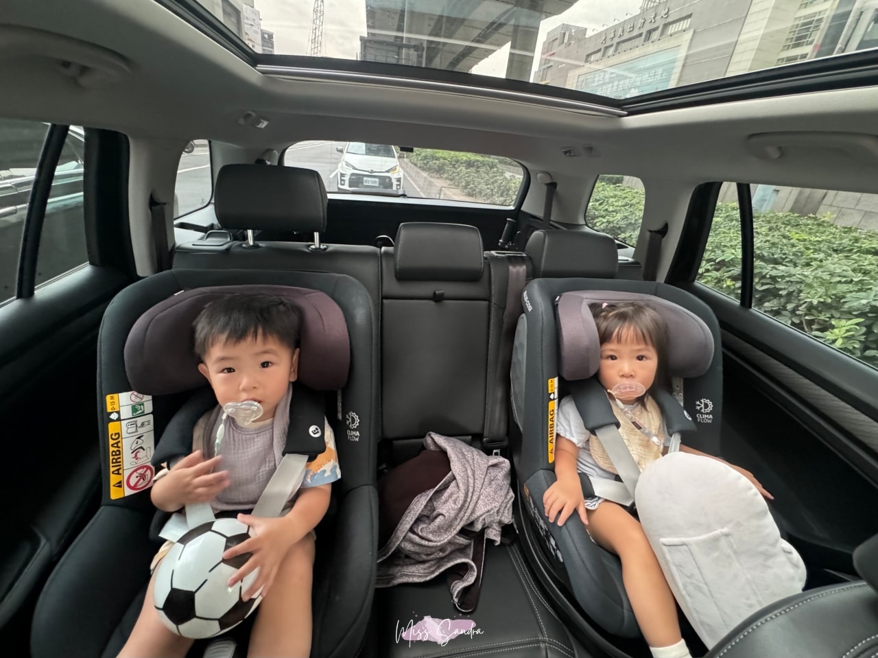 成長型汽座推薦|MAXI-COSI STONE 寶石360度旋轉、涼感、新生兒成長型汽座(0-4Y) - 第10張圖