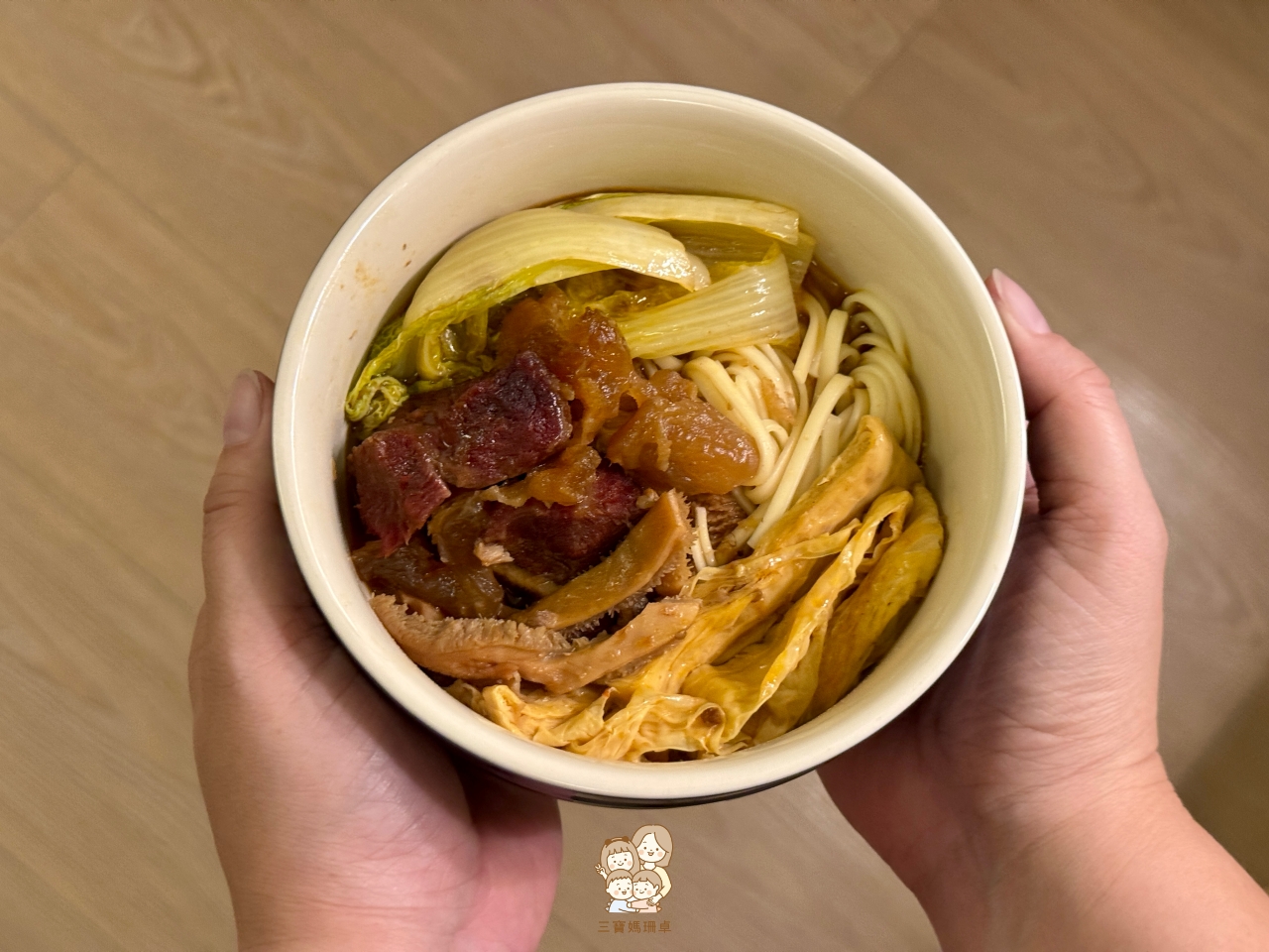 宅配美食推薦|【 愛上新鮮 × 阿基師 】牛三寶老饕牛肉爐開箱:真材實料+湯頭超驚豔!火鍋、牛肉麵一包兩吃實測 - 第4張圖 宅配美食推薦|【 愛上新鮮 × 阿基師 】牛三寶老饕牛肉爐開箱:真材實料+湯頭超驚豔!火鍋、牛肉麵一包兩吃實測